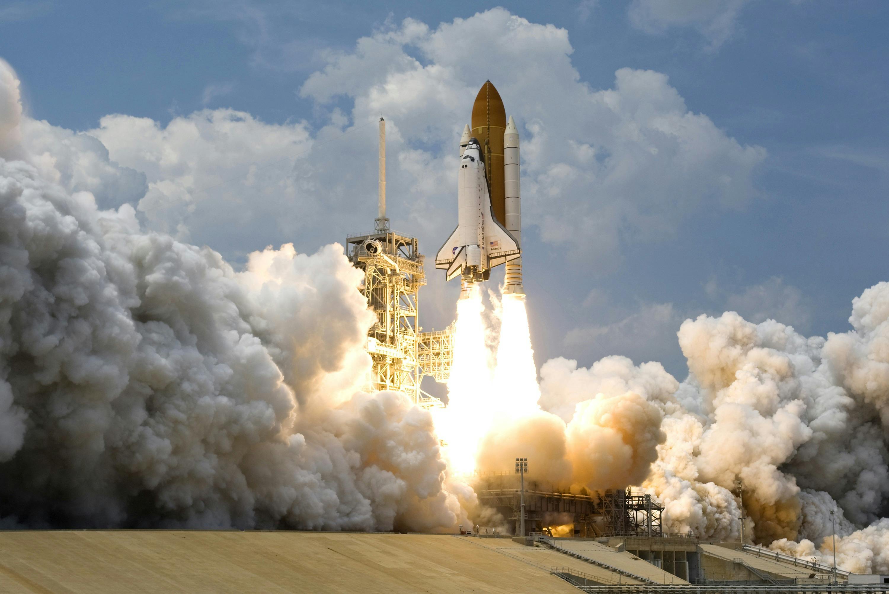 Photo by Pixabay: https://www.pexels.com/photo/space-rocket-launching-73871/